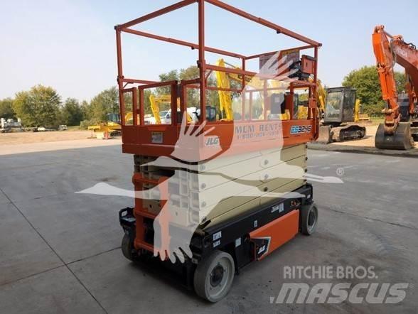 JLG ES3246 가위형 리프트