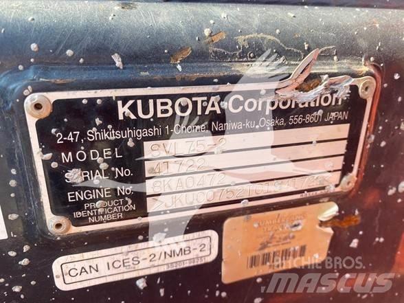 Kubota SVL75-2  스키드로더