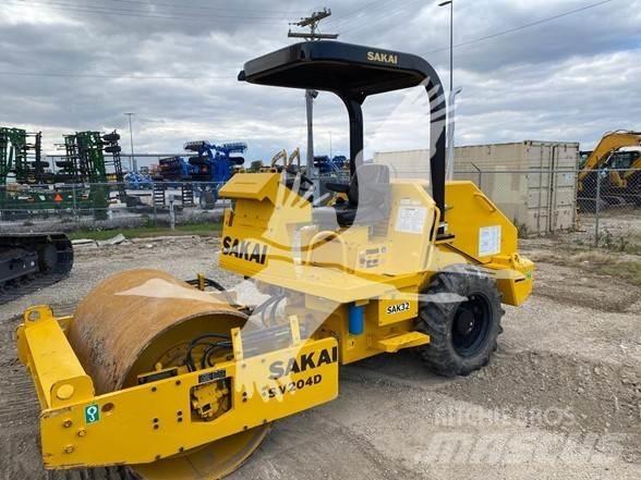 Sakai SV204D 싱글 드럼 롤러