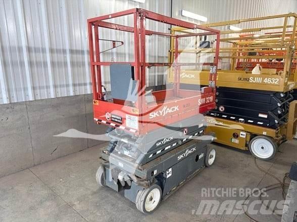 SkyJack SJ3219 가위형 리프트