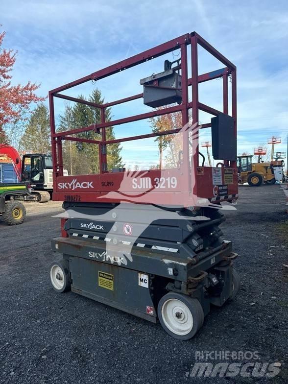SkyJack SJ3219 가위형 리프트