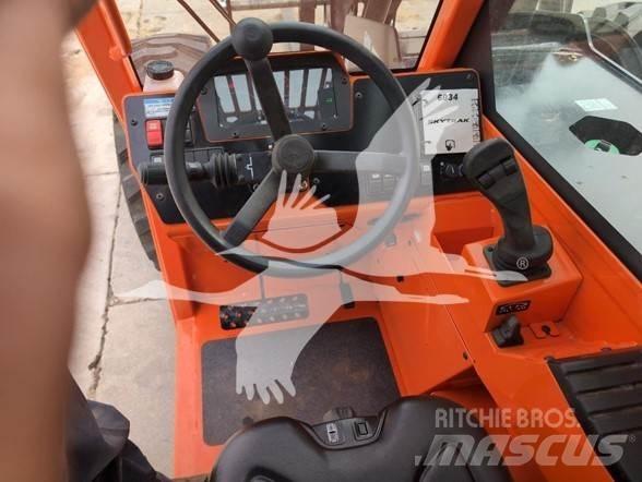 SkyTrak 6034 텔러 핸들러