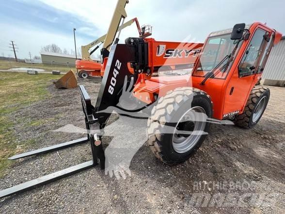 SkyTrak 8042 텔러 핸들러