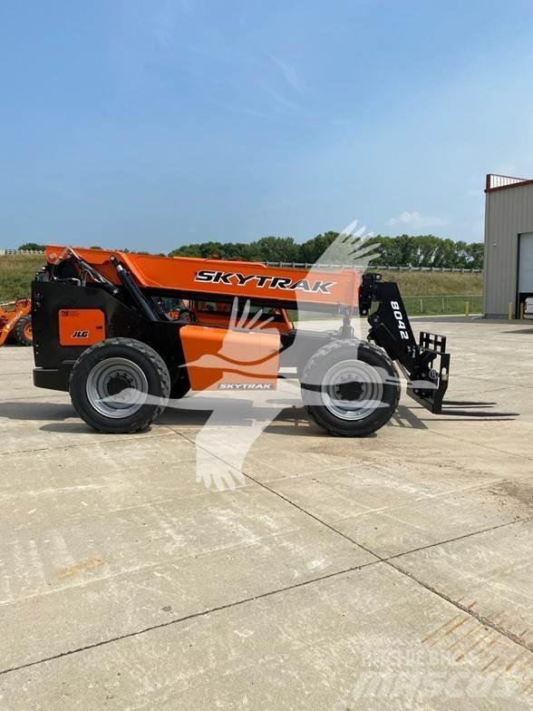SkyTrak 8042 텔러 핸들러