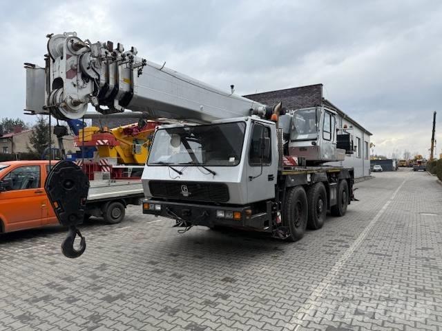 Grove GMK 3050 A/T 크레인