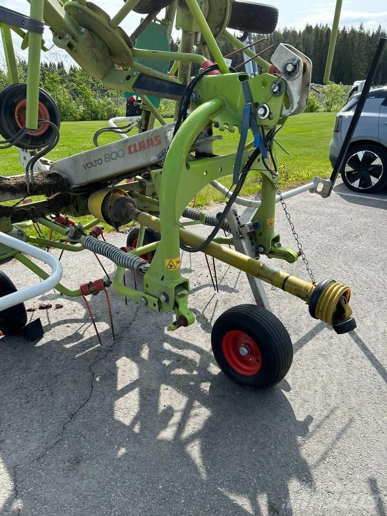 CLAAS Volto 800 갈퀴 및 테더