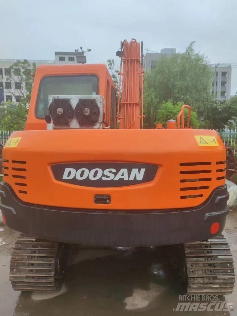 Doosan DH 80 대형 굴삭기 29톤 이상