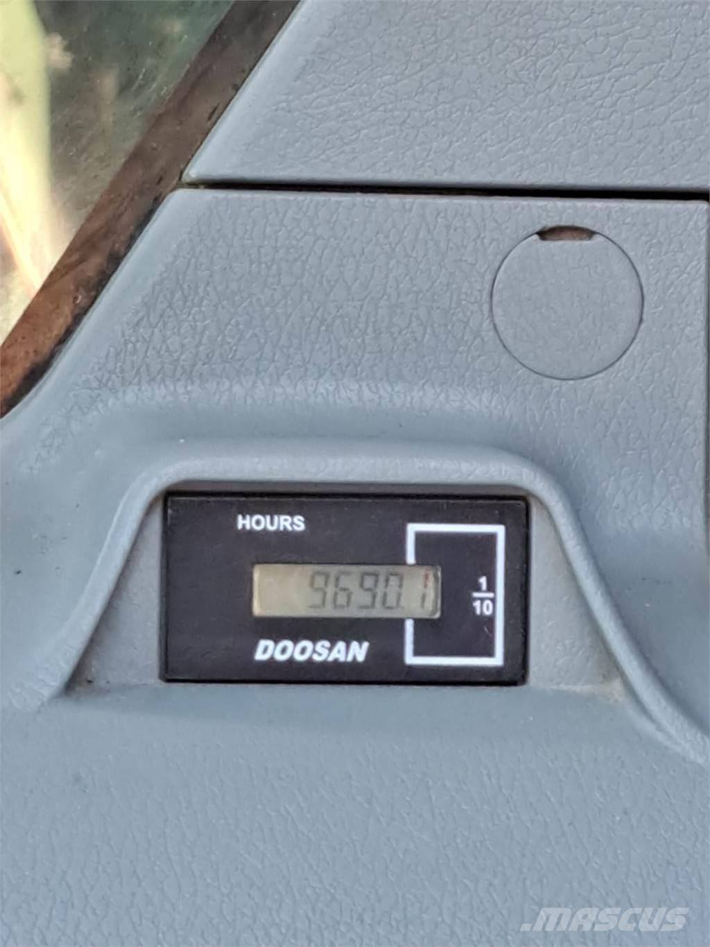 Doosan DX170W-5  휠 굴삭기