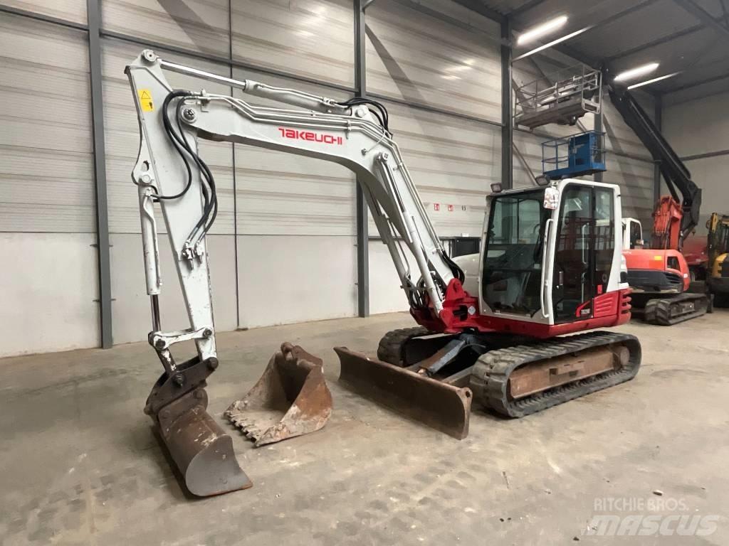 Takeuchi TB 290 중형굴삭기 7톤-28톤