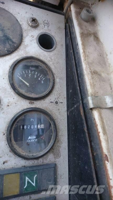 Liebherr A900  휠 굴삭기