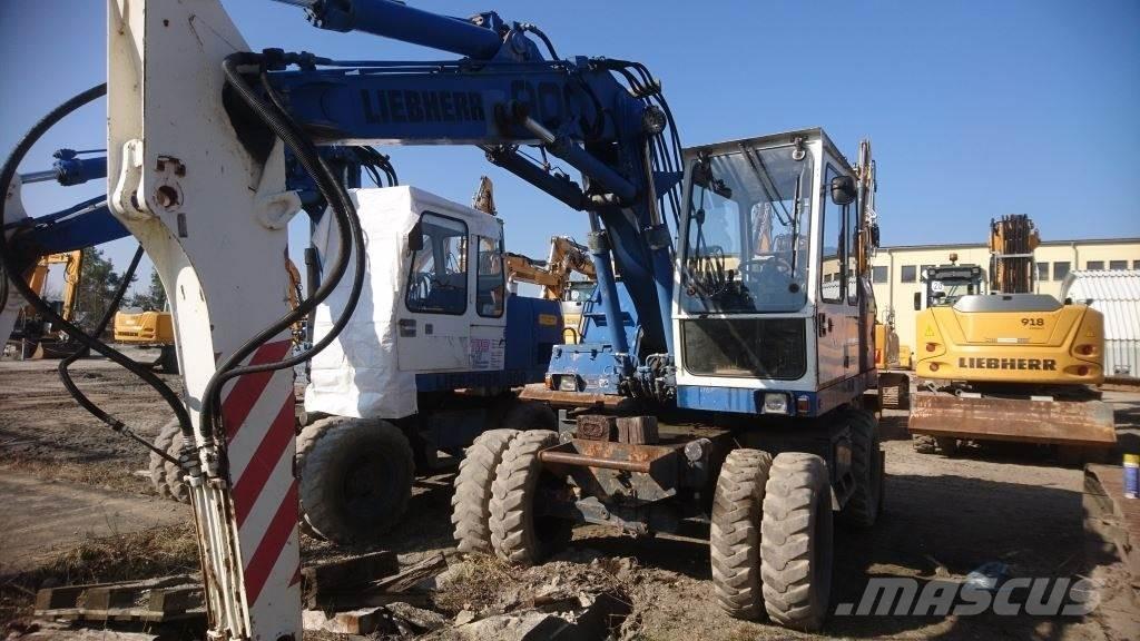 Liebherr A900  휠 굴삭기