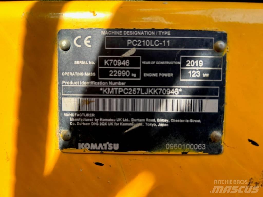 Komatsu PC 210 LC-11 대형 굴삭기 29톤 이상