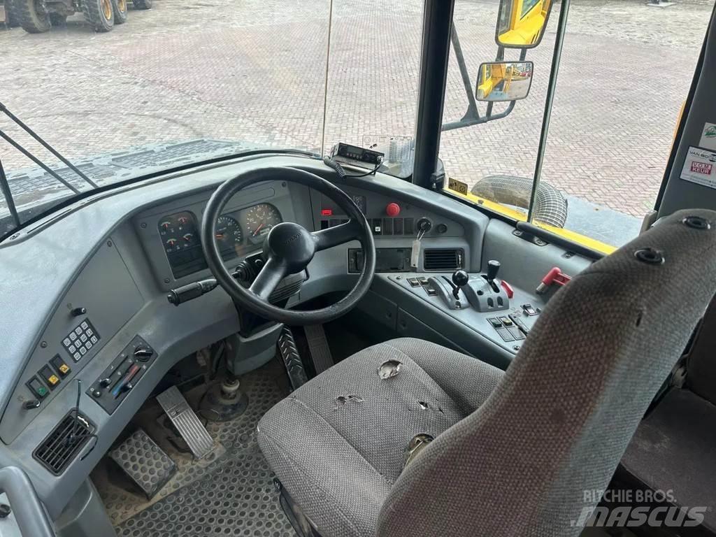 Volvo A25D 연결식 홀러