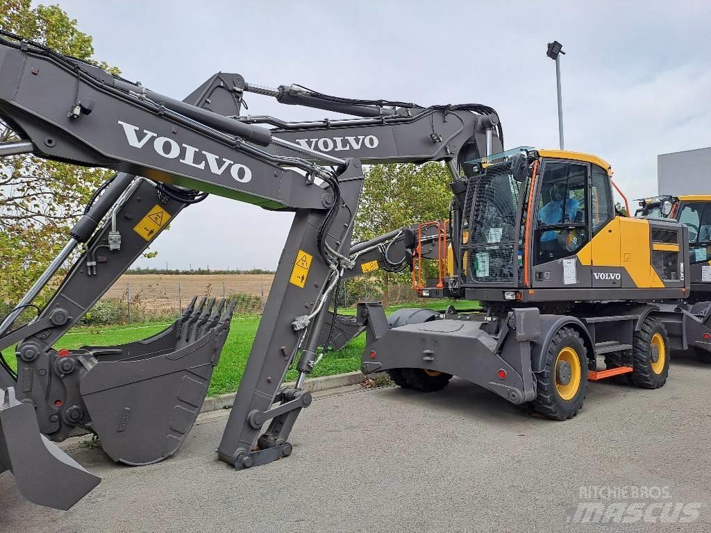 Volvo EW180E  휠 굴삭기