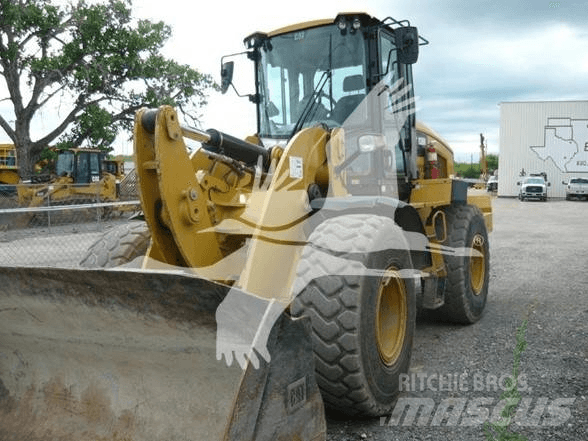 CAT 938M  휠로우더