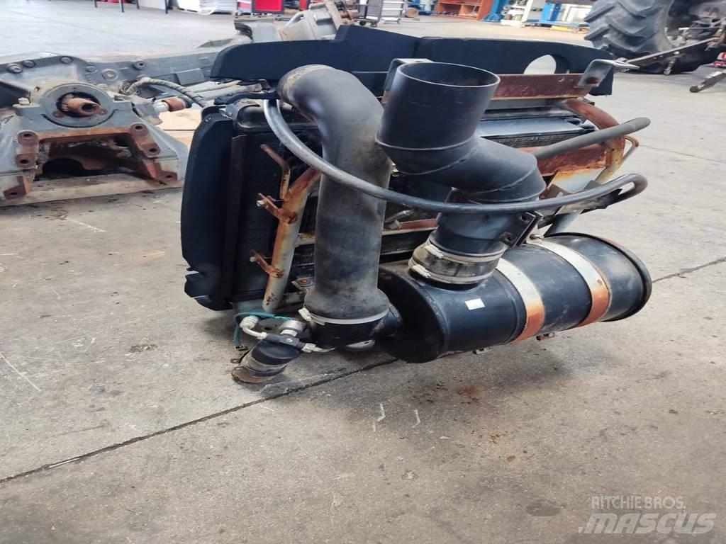 Kubota K1-170 라디에이터
