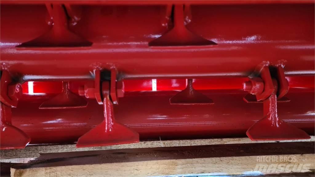 Maschio FURBA 140 목장 제초기 및 토퍼
