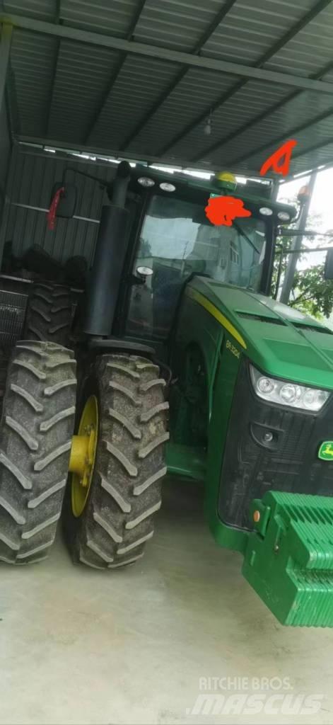 John Deere 8R·3204 트랙터