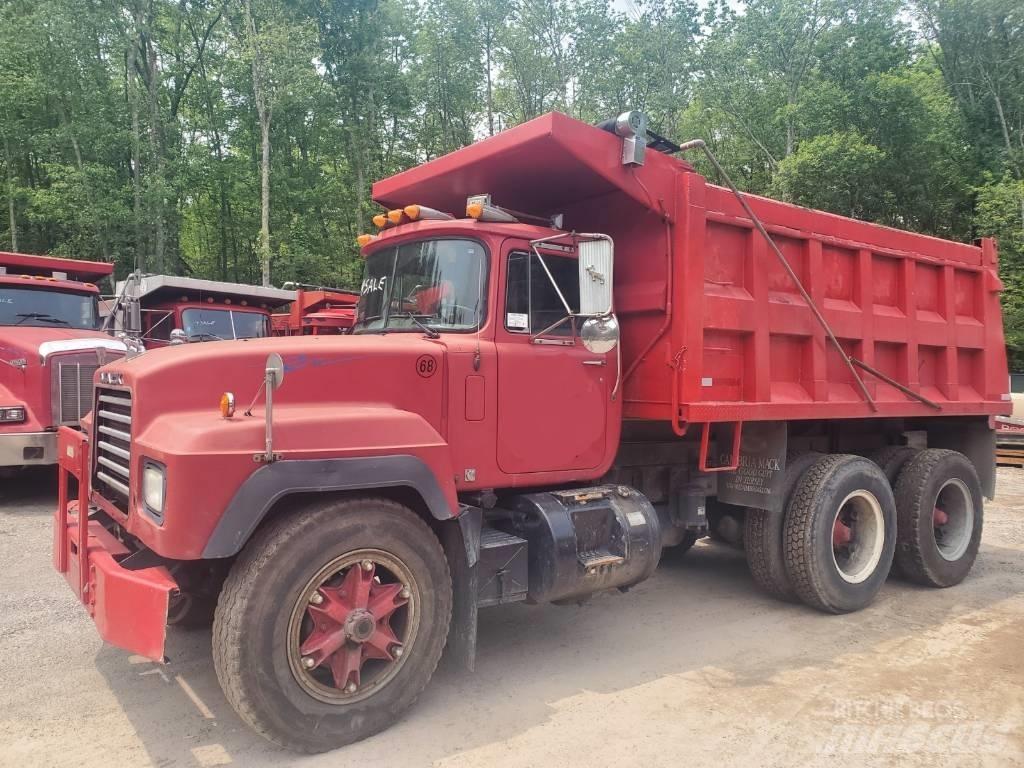 Mack RD690SX 덤프 트럭