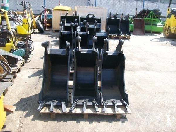 JCB 4CX, 3CX 백호