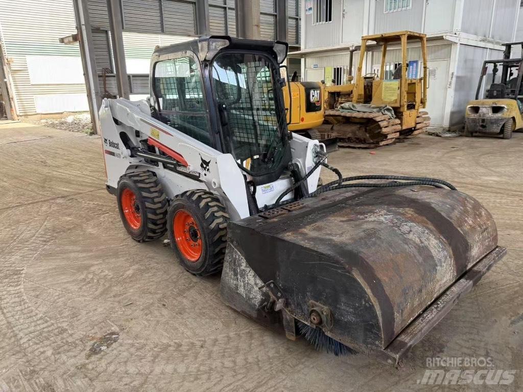 Bobcat S 550  스키드로더