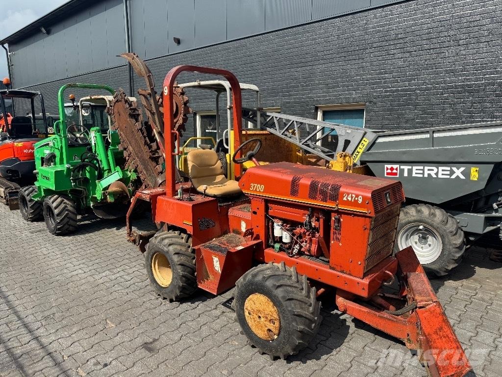 Ditch Witch 3700 DD 트렌처