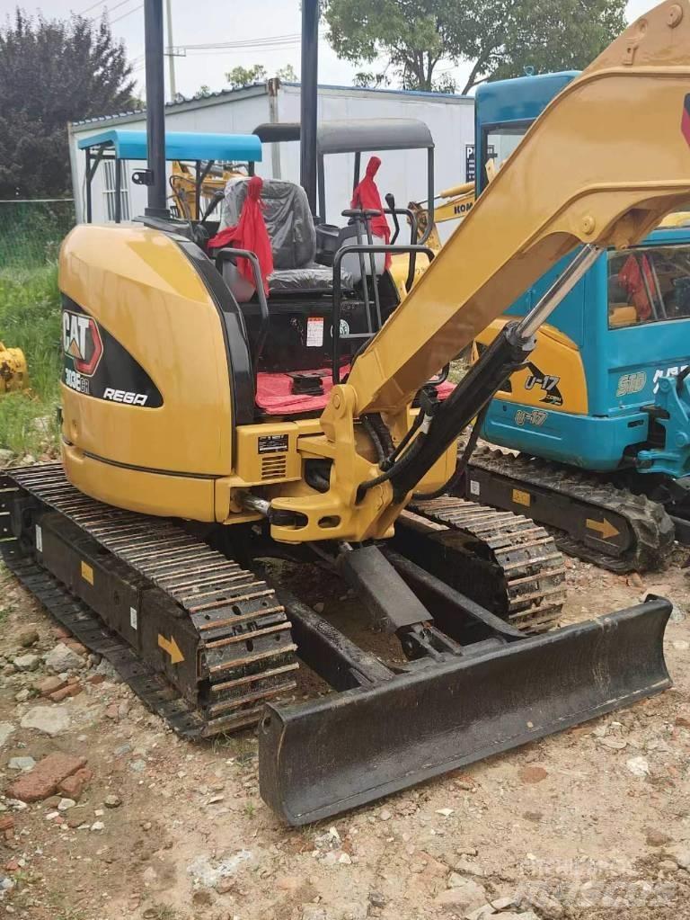 CAT 303 소형 굴삭기 7톤 미만