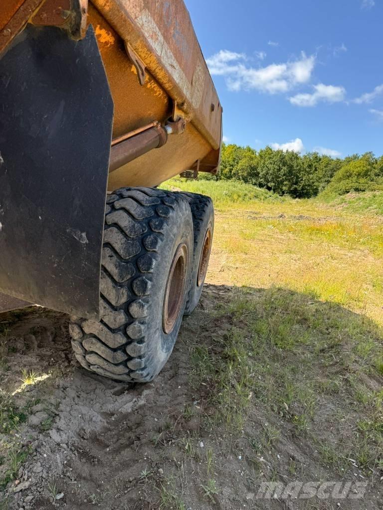 Volvo A 25 C 건설현장 덤프트럭