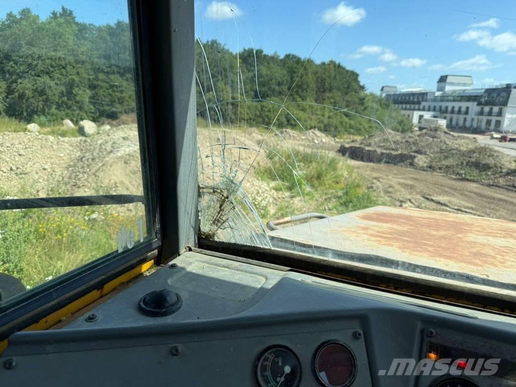Volvo A 25 C 건설현장 덤프트럭