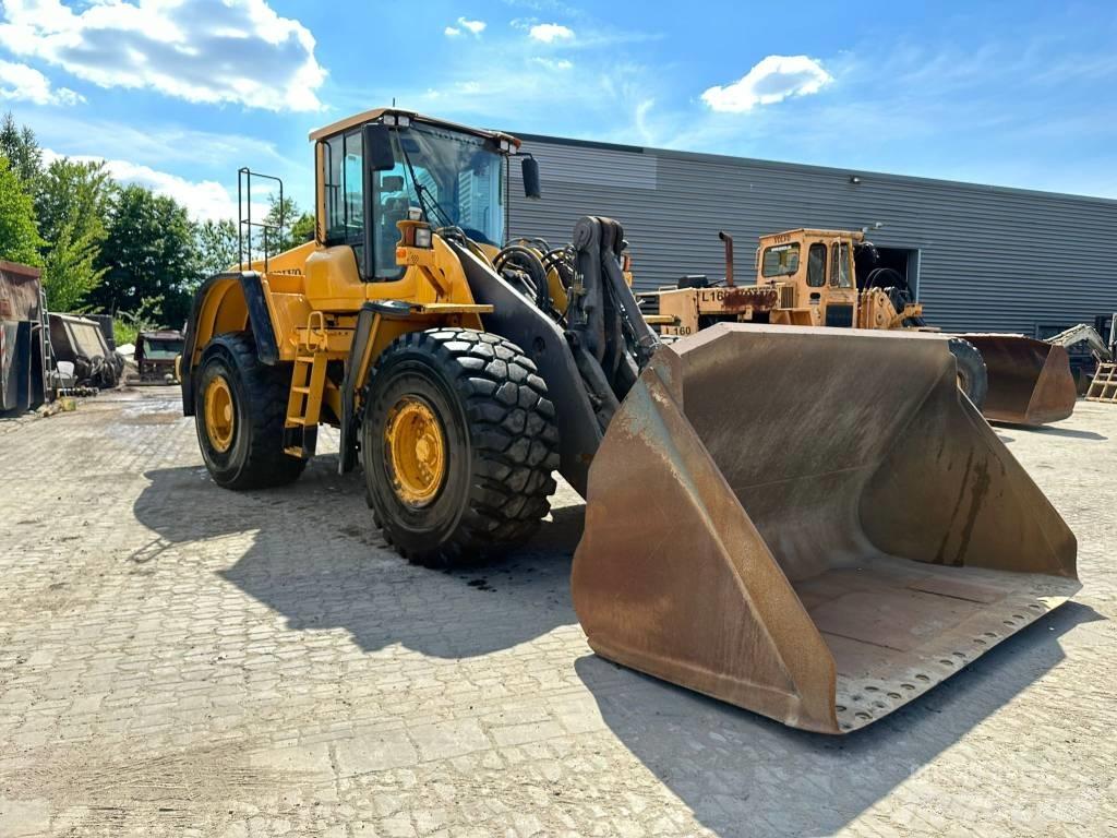 Volvo L180F  휠로우더