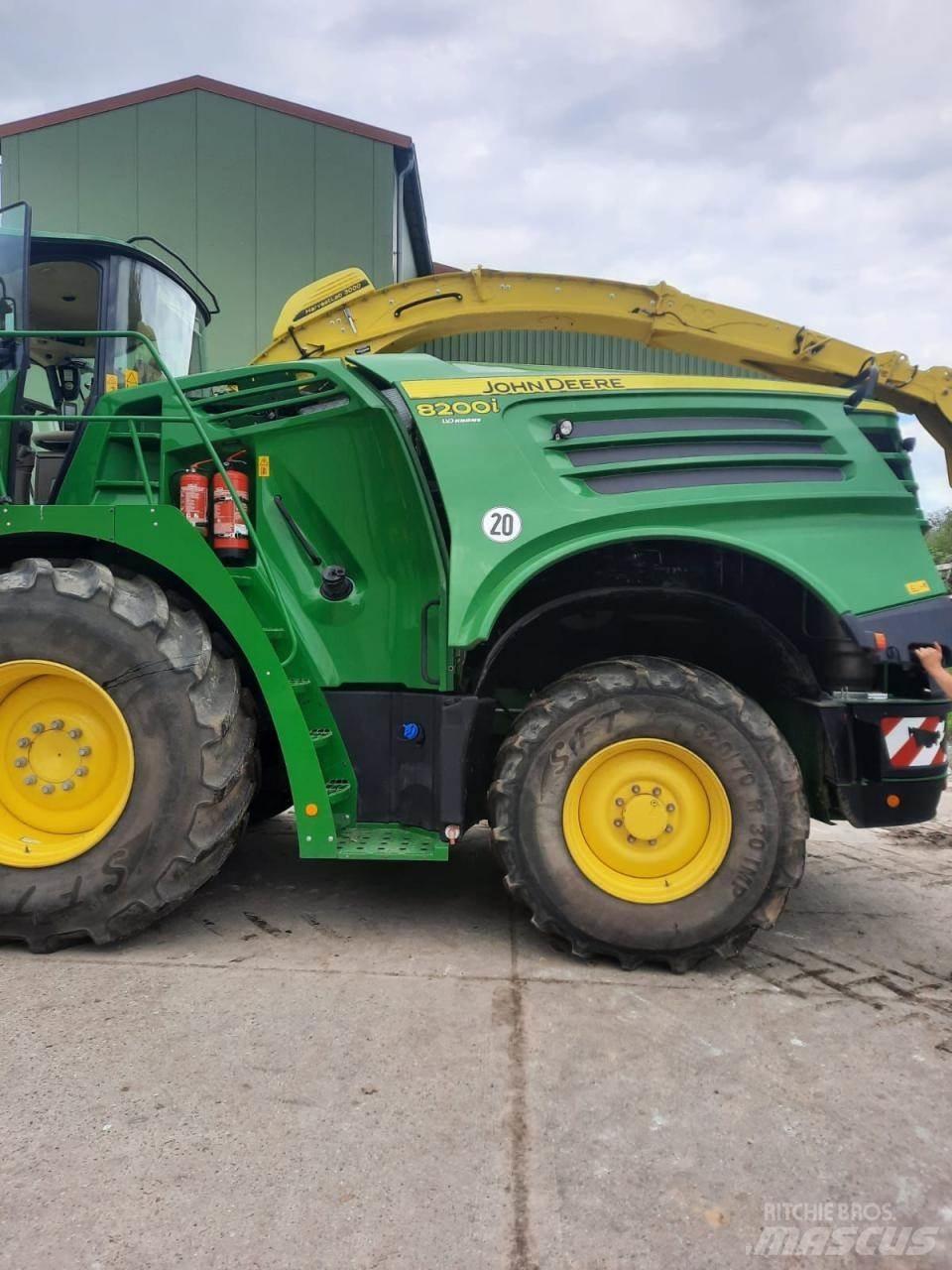 John Deere 8200 i 자동 초지기계
