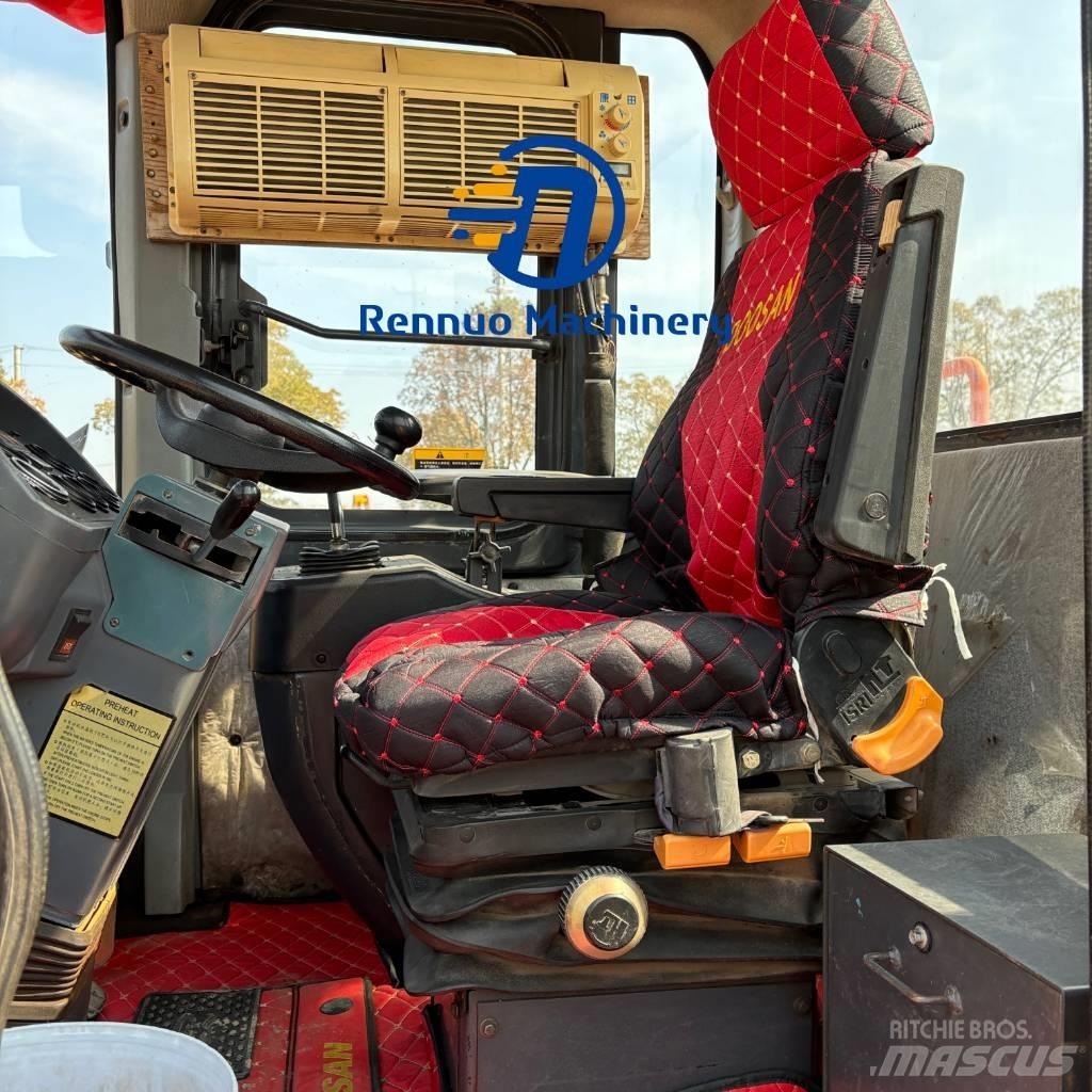 Doosan DL505  휠로우더