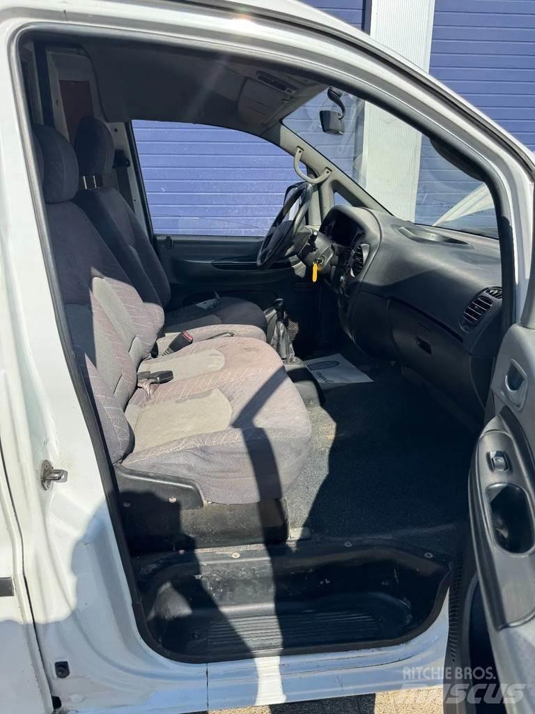 Hyundai H200 박스 바디
