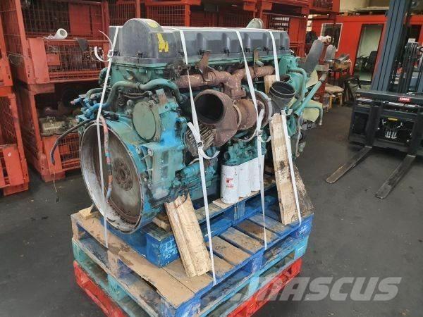 Volvo D9A260 EC01 엔진