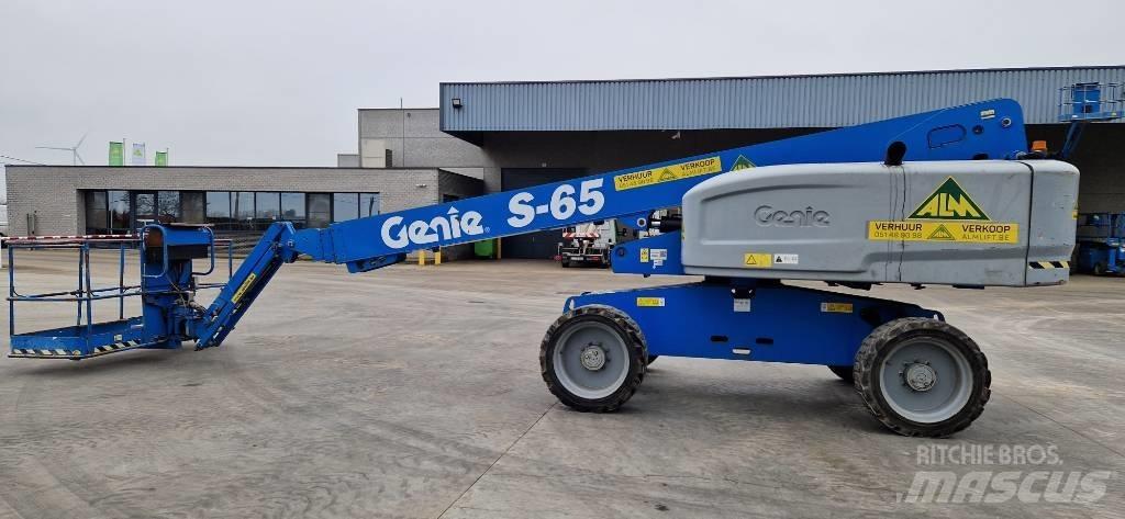 Genie S 65 견인식 전동이동 리프트