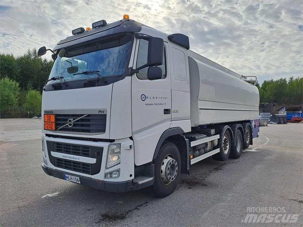 Volvo FH 500 8X2 탱커 트럭