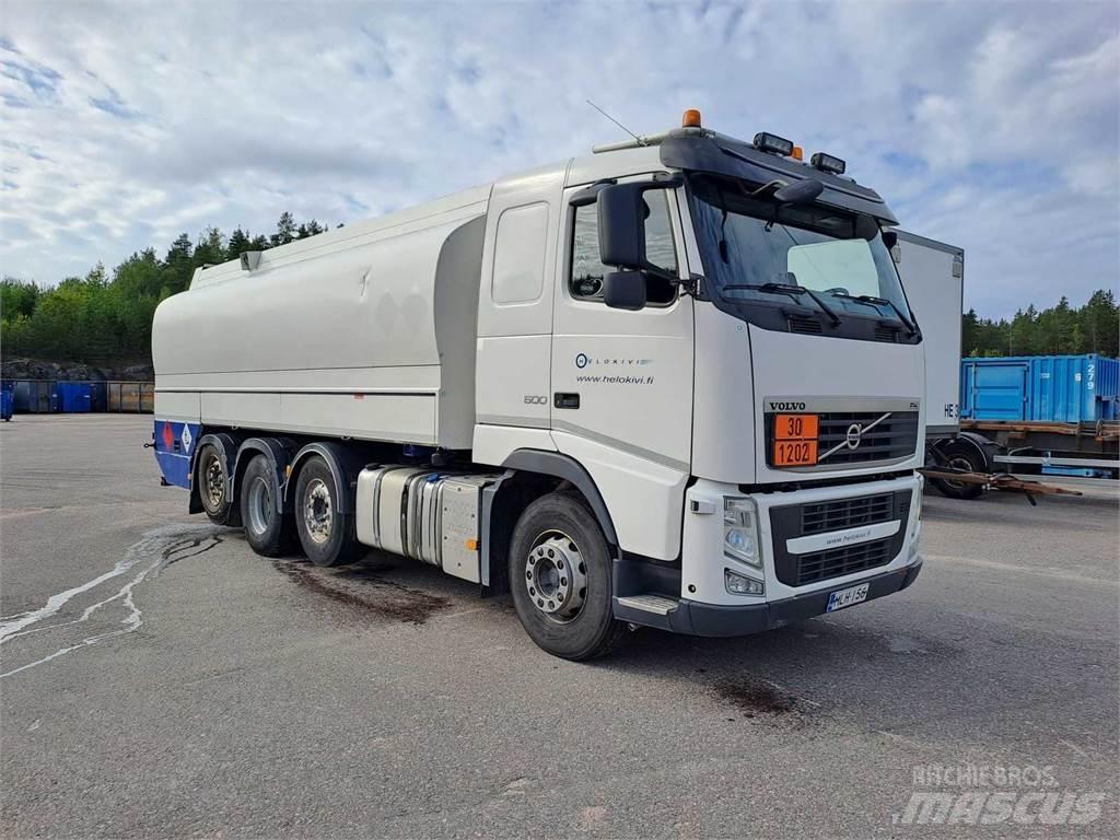 Volvo FH 500 8X2 탱커 트럭