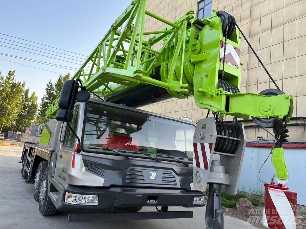 Zoomlion QY50V A/T 크레인