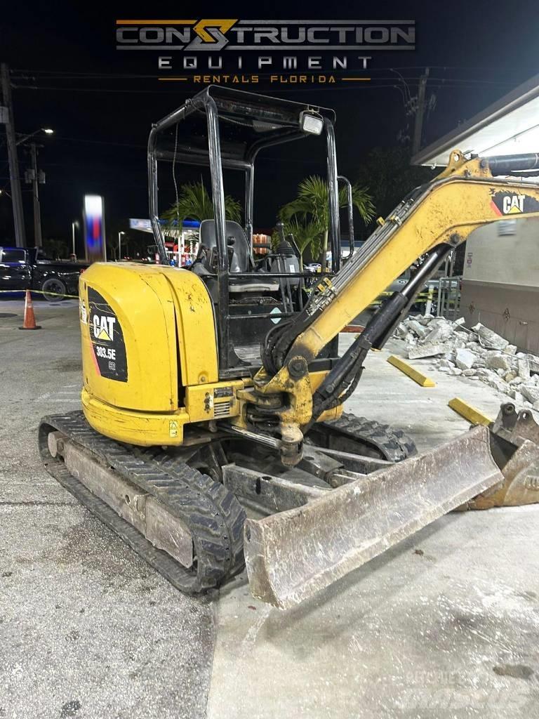 CAT 303.5 E CR 소형 굴삭기 7톤 미만