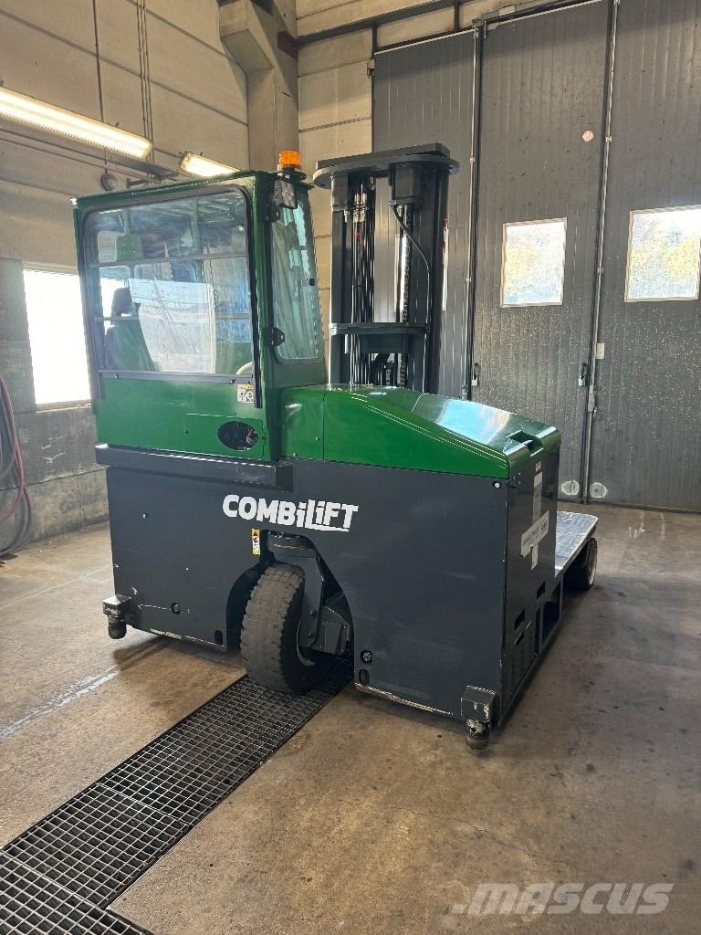 Combilift C4000ET 4방향 리치트럭