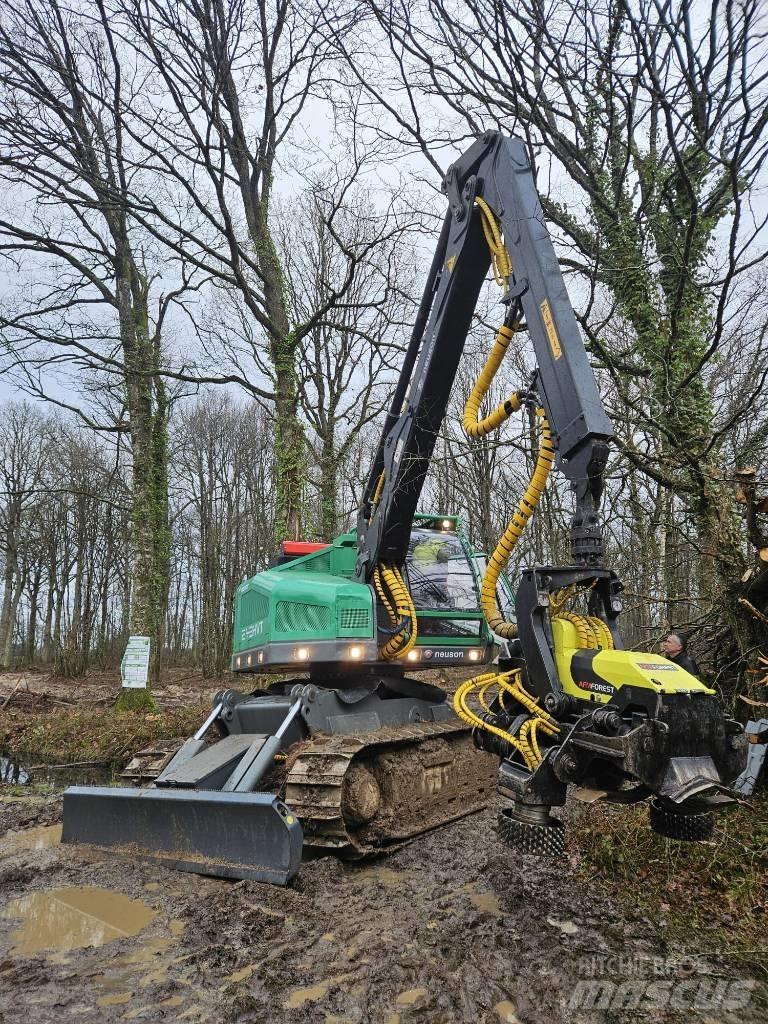 Neuson 243 HVT 원목 하베스터