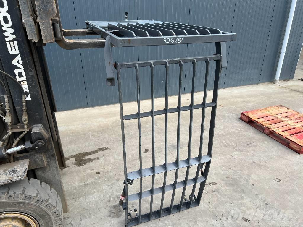 Doosan DX180 / DX225 캐빈 및 인테리어