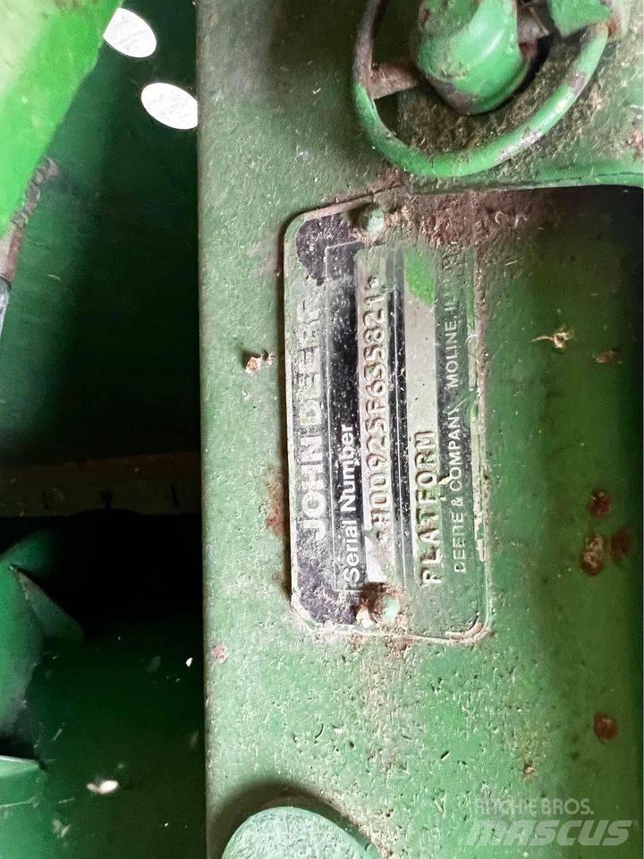John Deere 925 콤바인 헤드