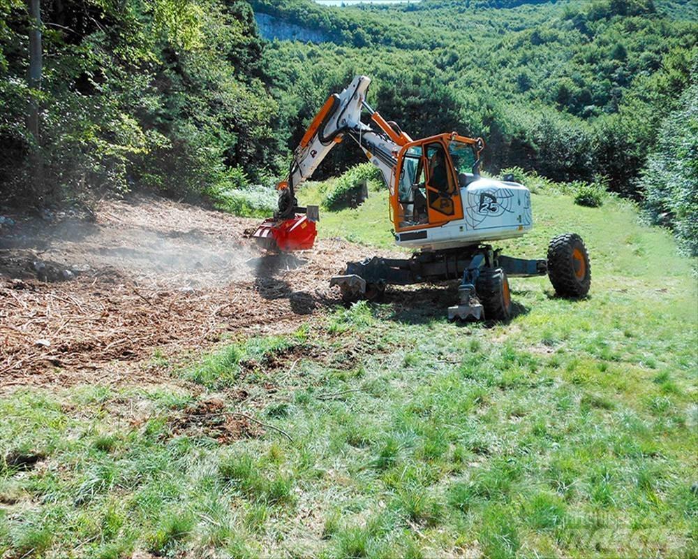 Euromach R125 수륙양용 굴삭기