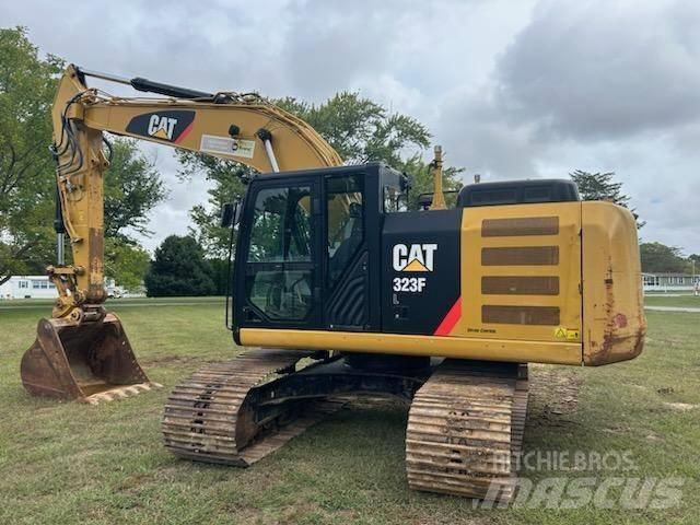  2017 CAT 323 FL 대형 굴삭기 29톤 이상