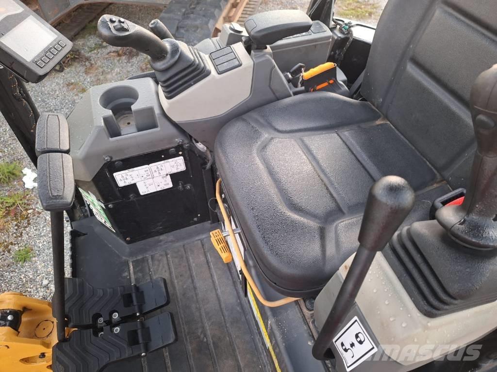 CAT 301.5 소형 굴삭기 7톤 미만