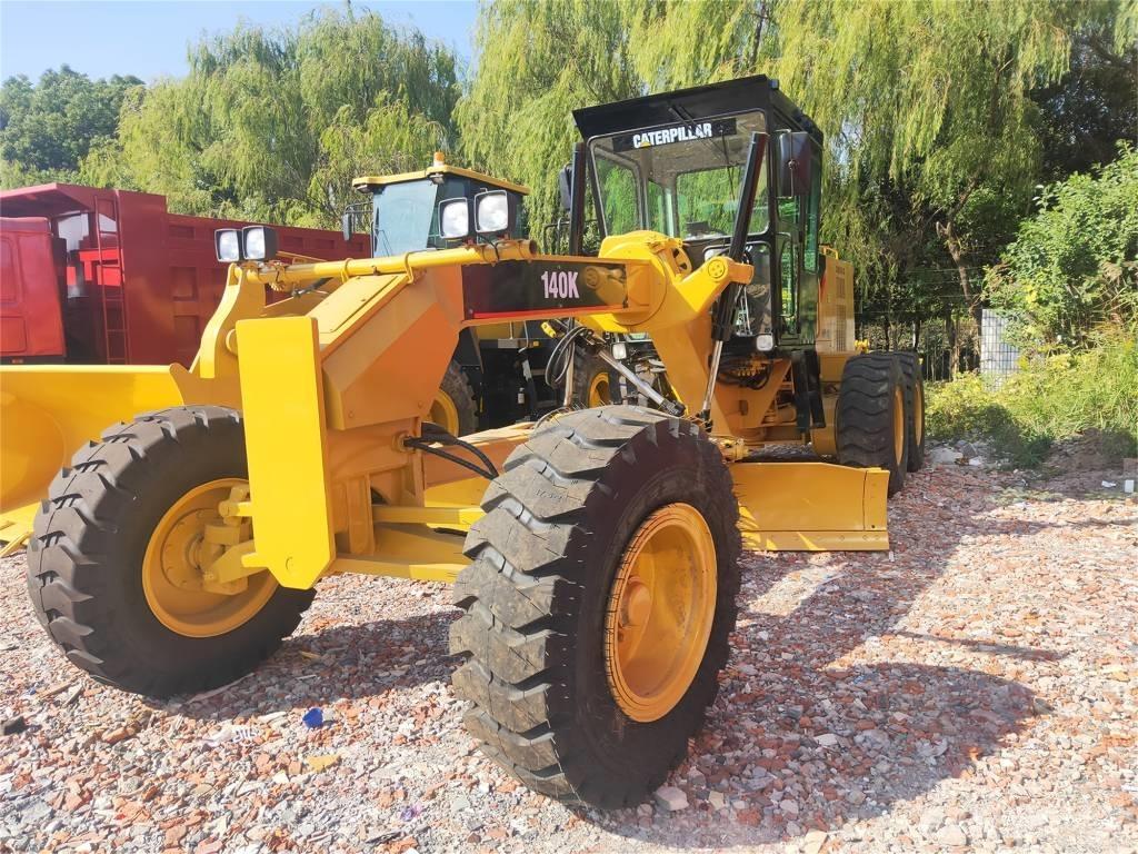 CAT 140 K 그레이더