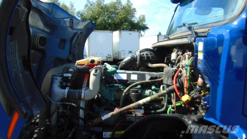 Volvo VNX 300 기타 트럭