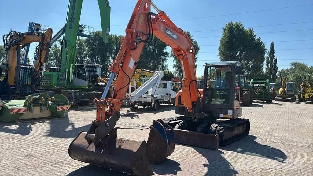Doosan DX85 0 특수 굴삭기