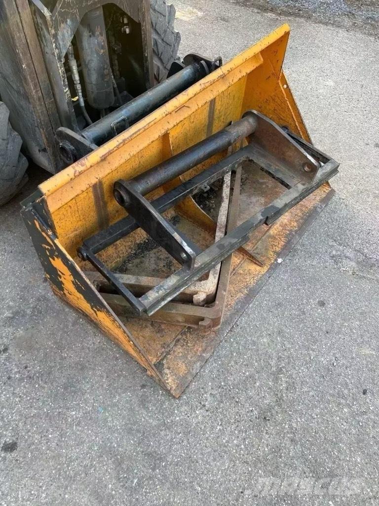 Manitou MSI 30 험지용 트럭